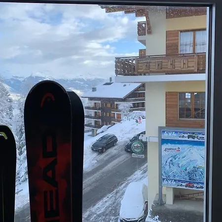 3 Pieces 4 Vallees ויסונה